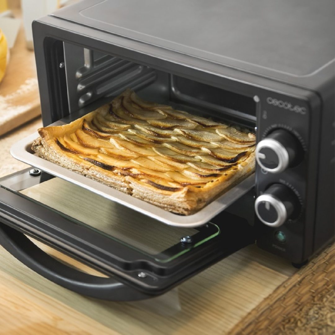 Bake&Toast 1090 Black mini oven
